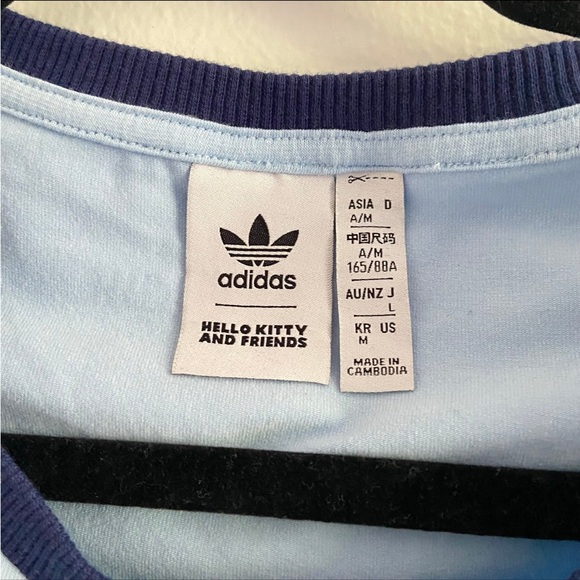 ADIDAS ORIGINALS X HELLO KITTY CINNAMOROLL GRAPHIC BABY TEE - Picture 3 of 5